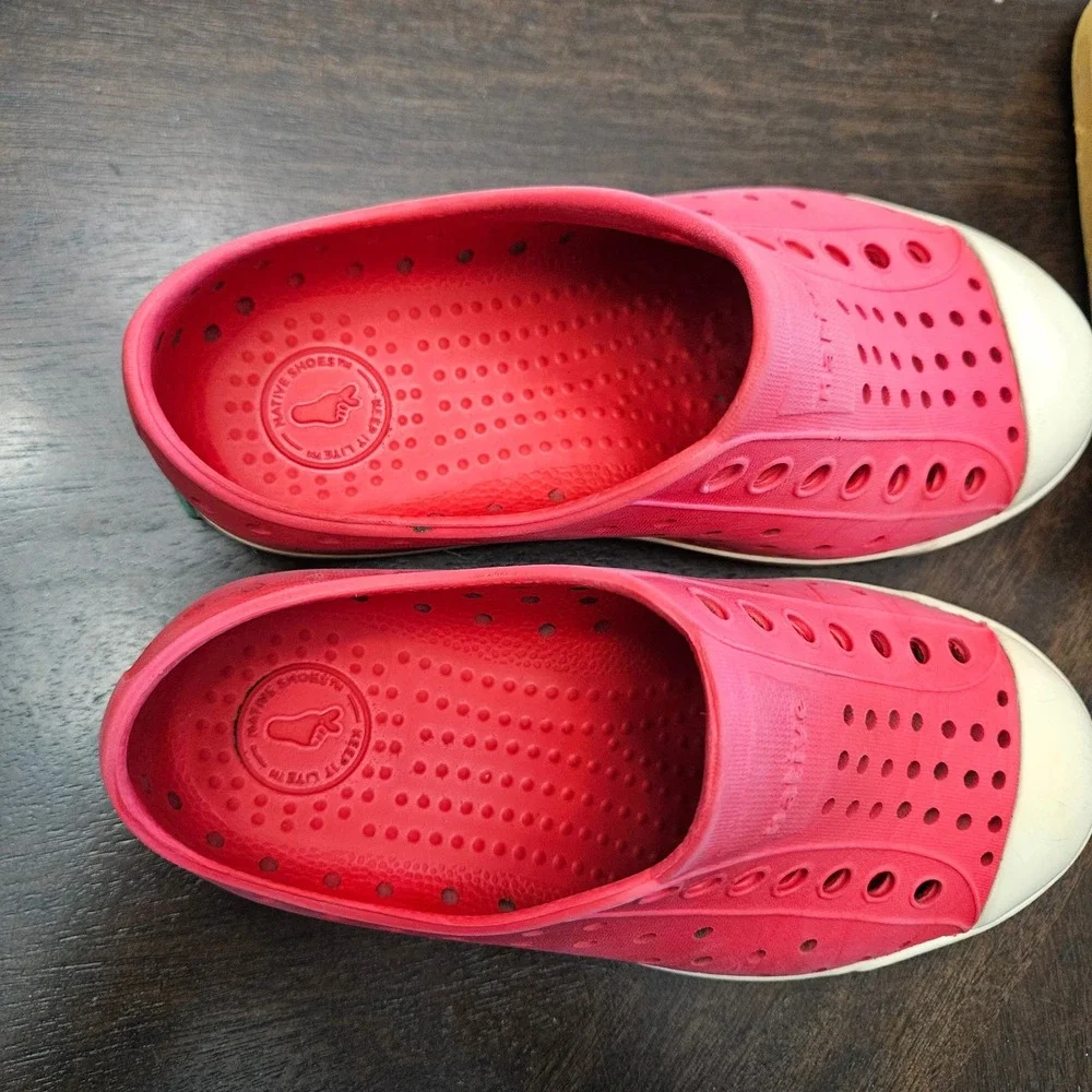 Native Jefferson Charley Shoes Kids C11 Red Blue EVA Water Sandals Lot of 2